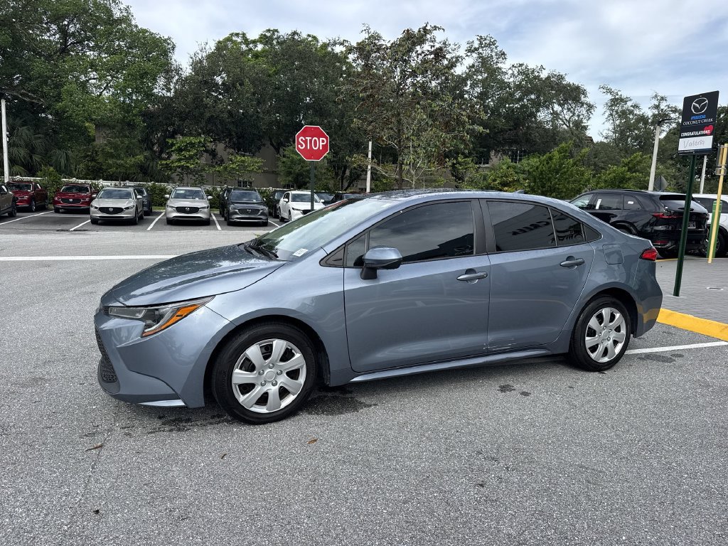 Used 2020 Toyota Corolla LE FWD image 10