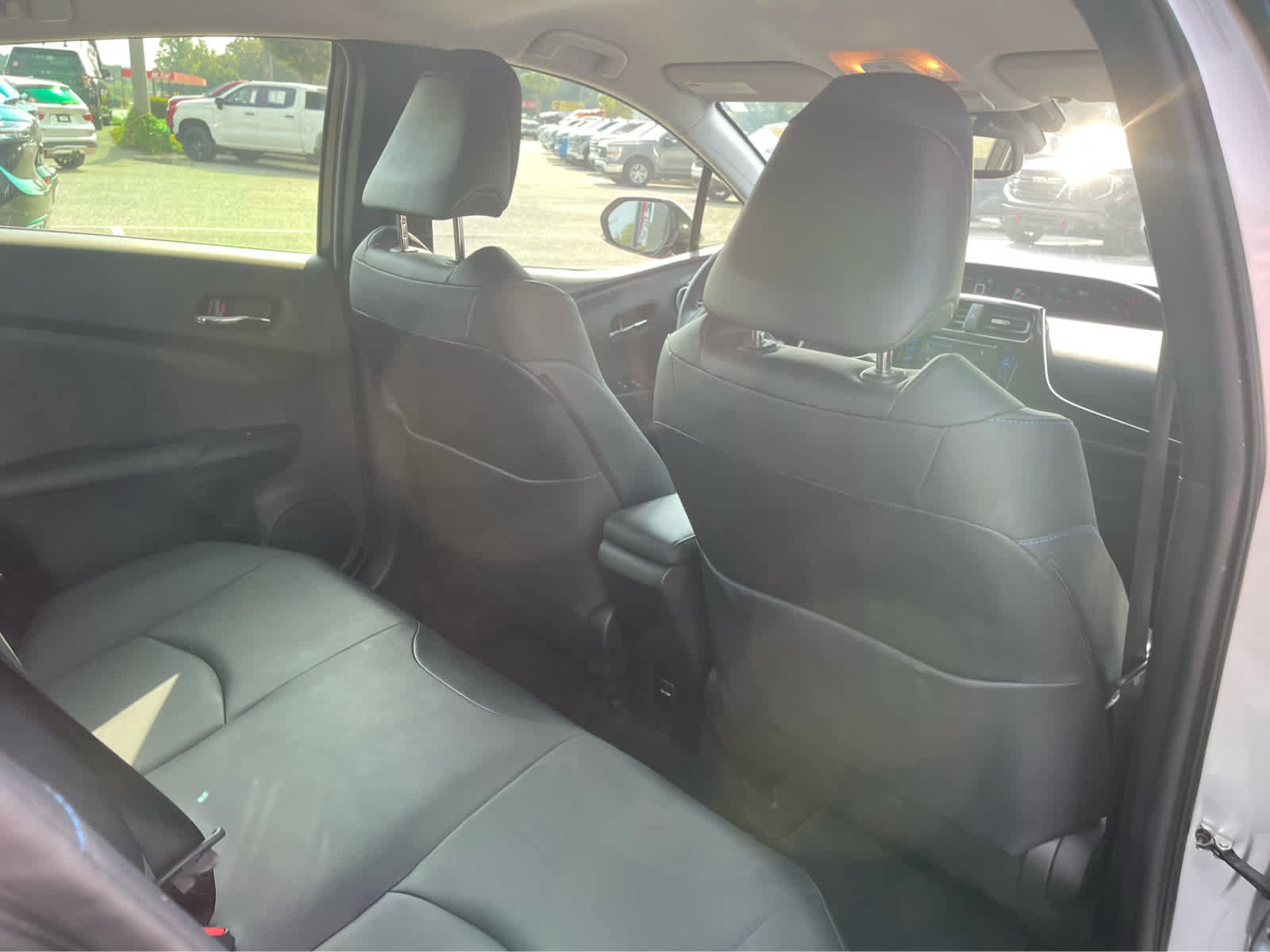 Used 2017 Toyota Prius Four Touring w/ Appearance Package FWD image 25