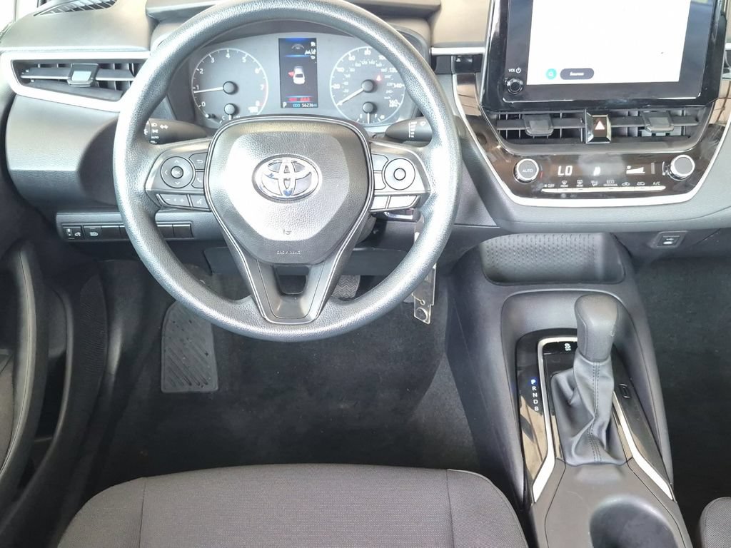Used 2025 Toyota Corolla LE FWD image 14