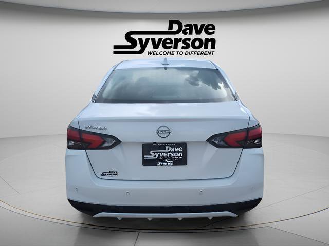 New 2025 Nissan Versa SV w/ Trunk Package image 3