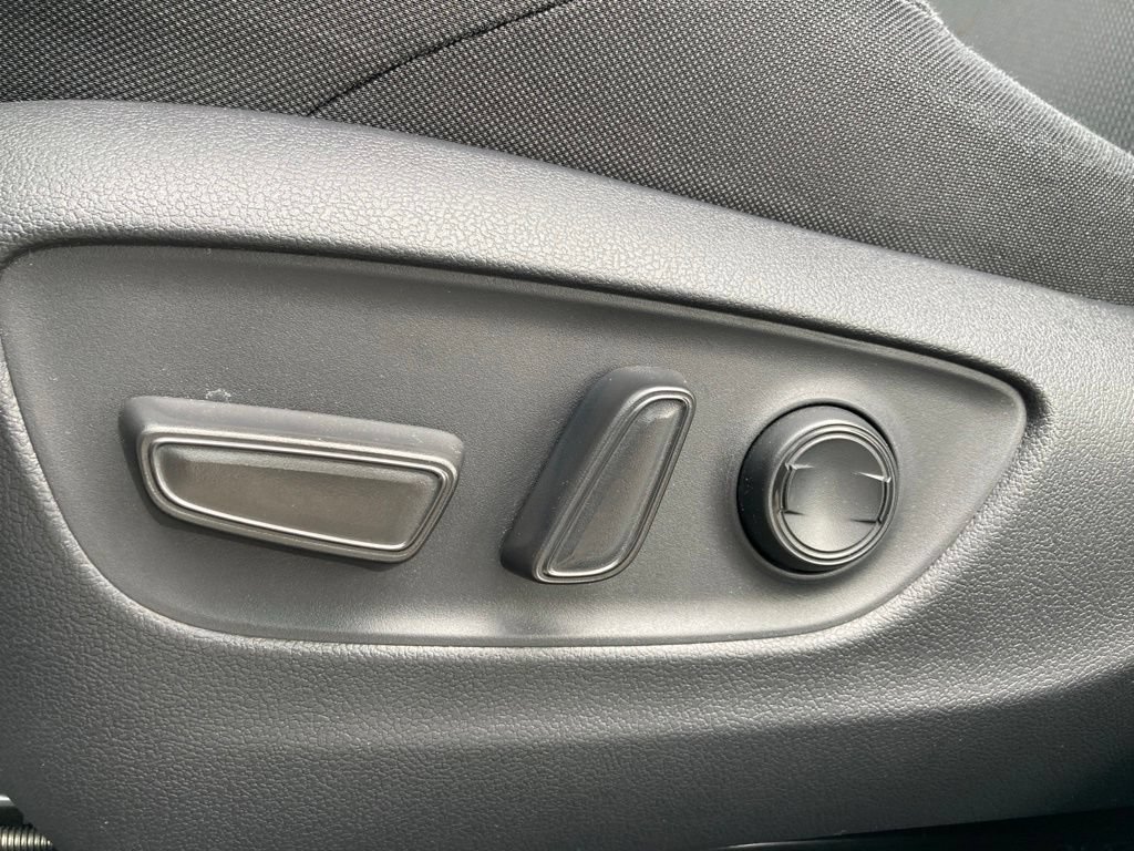 Certified 2024 Toyota Venza LE AWD/4WD image 14