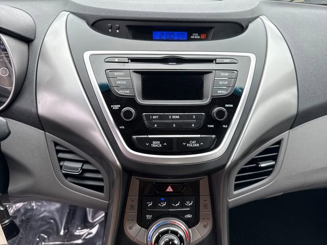 Used 2013 Hyundai Elantra FWD image 24