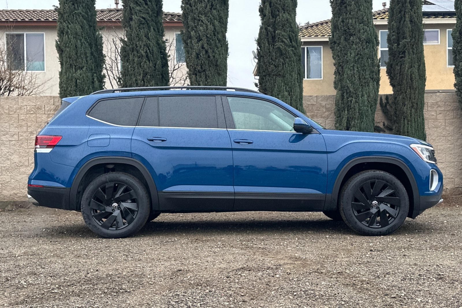 New 2026 Volkswagen Atlas SE FWD image 3