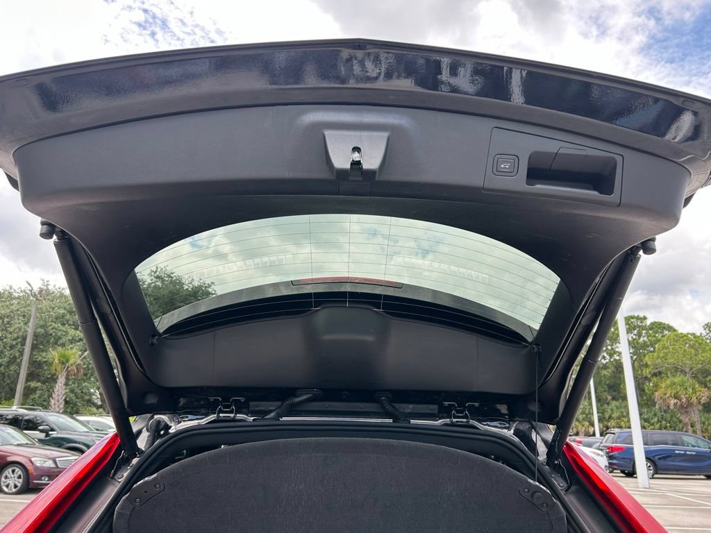 Used 2025 Cadillac XT4 Premium Luxury FWD image 50