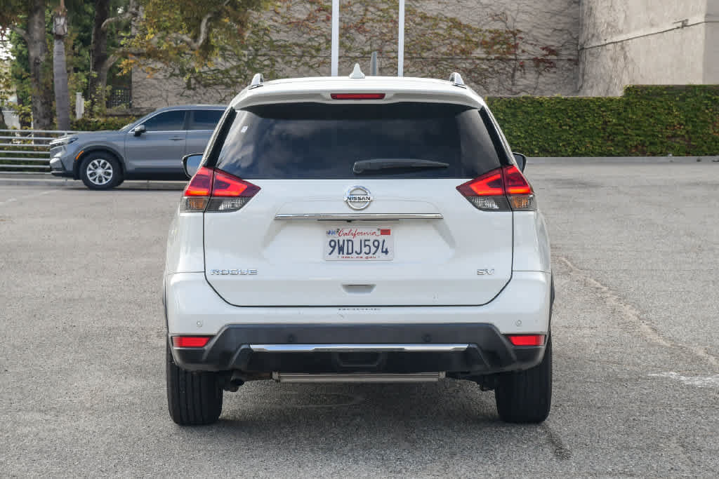 Used 2020 Nissan Rogue SV FWD image 9