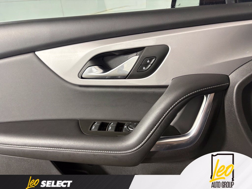 Used 2024 Chevrolet Blazer LT w/ Midnight/Sport Edition AWD/4WD image 18