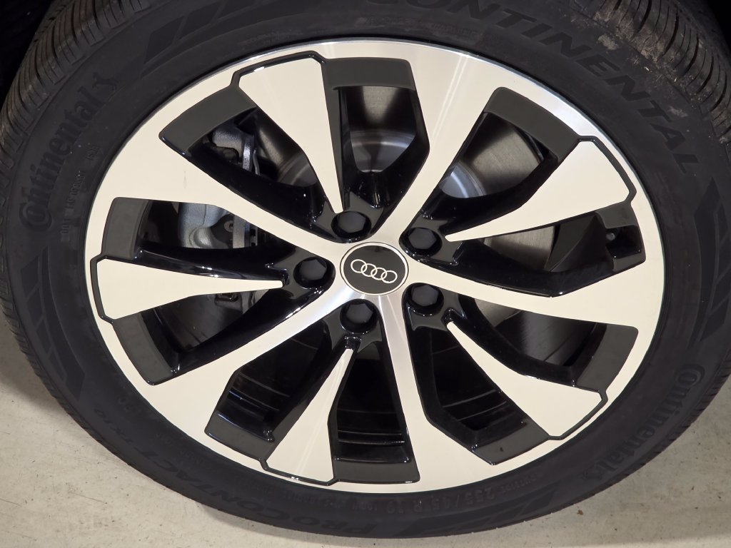 New 2026 Audi Q3 quattro 2.0T AWD/4WD image 7