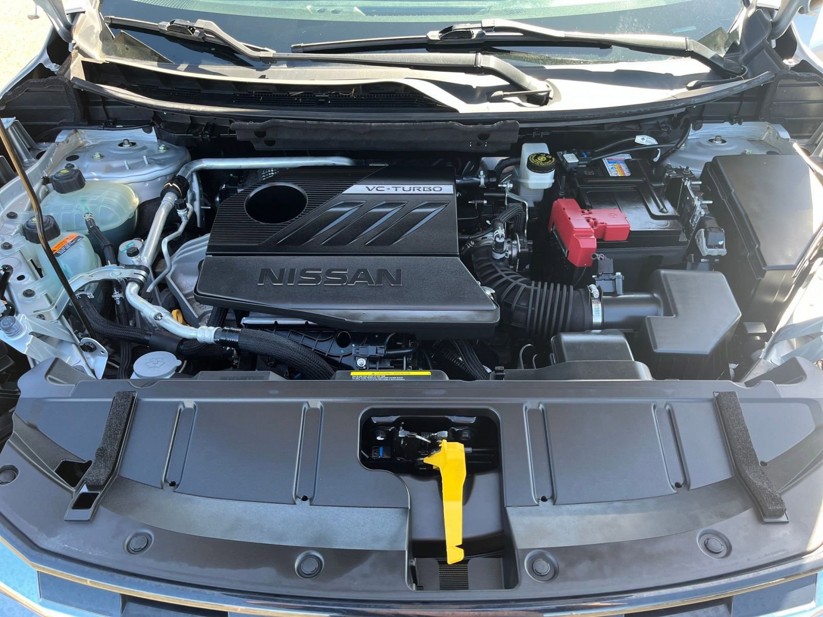 Used 2024 Nissan Rogue SV image 28