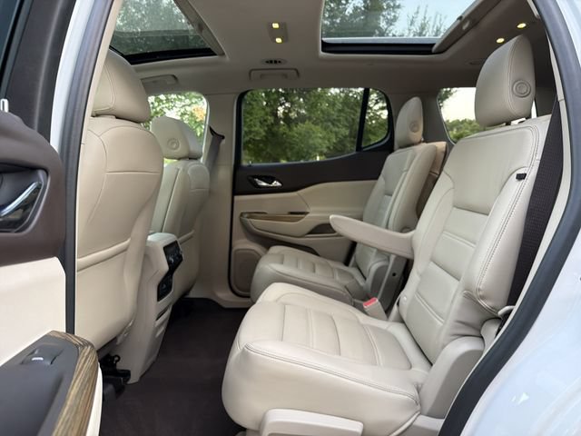 Used 2019 GMC Acadia Denali w/ Technology Package FWD image 13