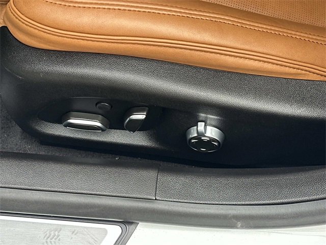 Used 2025 Cadillac CT5 V image 25