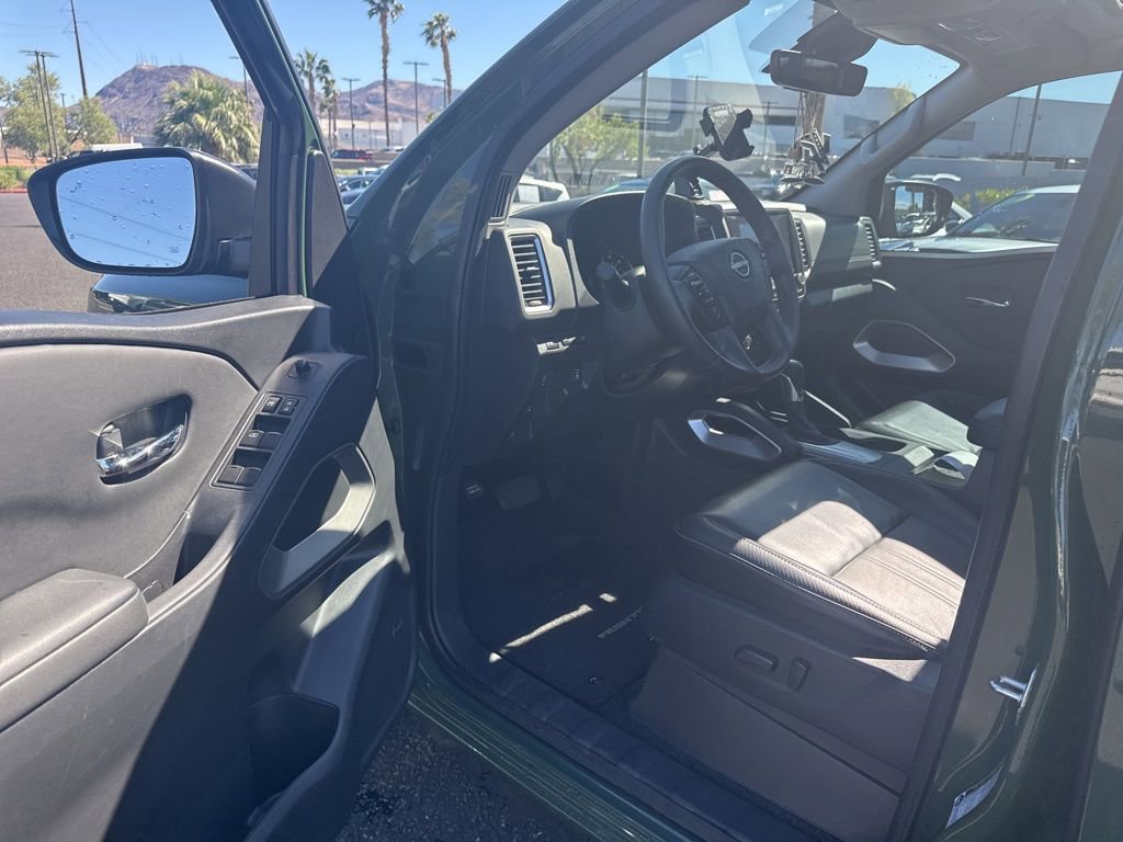 Used 2024 Nissan Frontier SL w/ Technology Package image 24