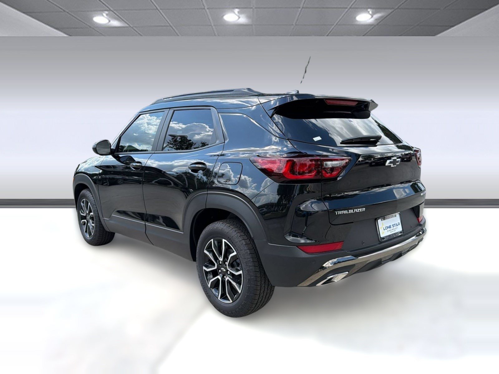 New 2026 Chevrolet TrailBlazer ACTIV w/ Convenience Package FWD image 3