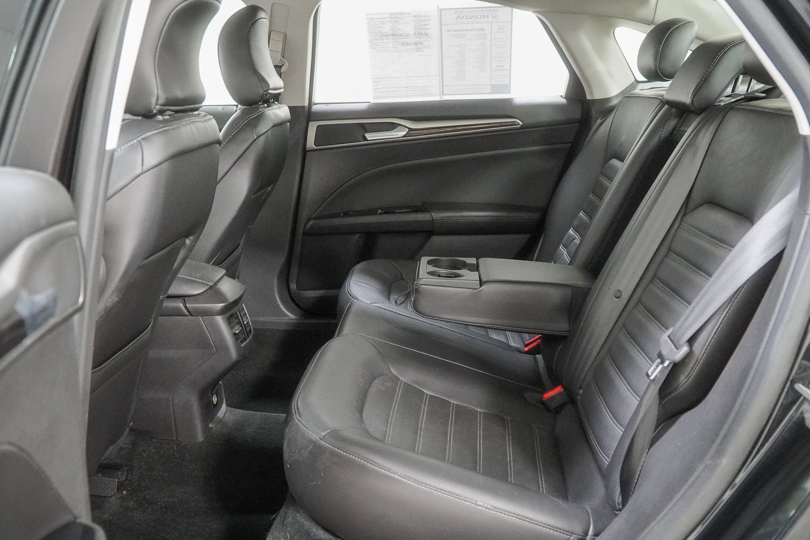 Used 2015 Ford Fusion SE w/ Equipment Group 202A image 39