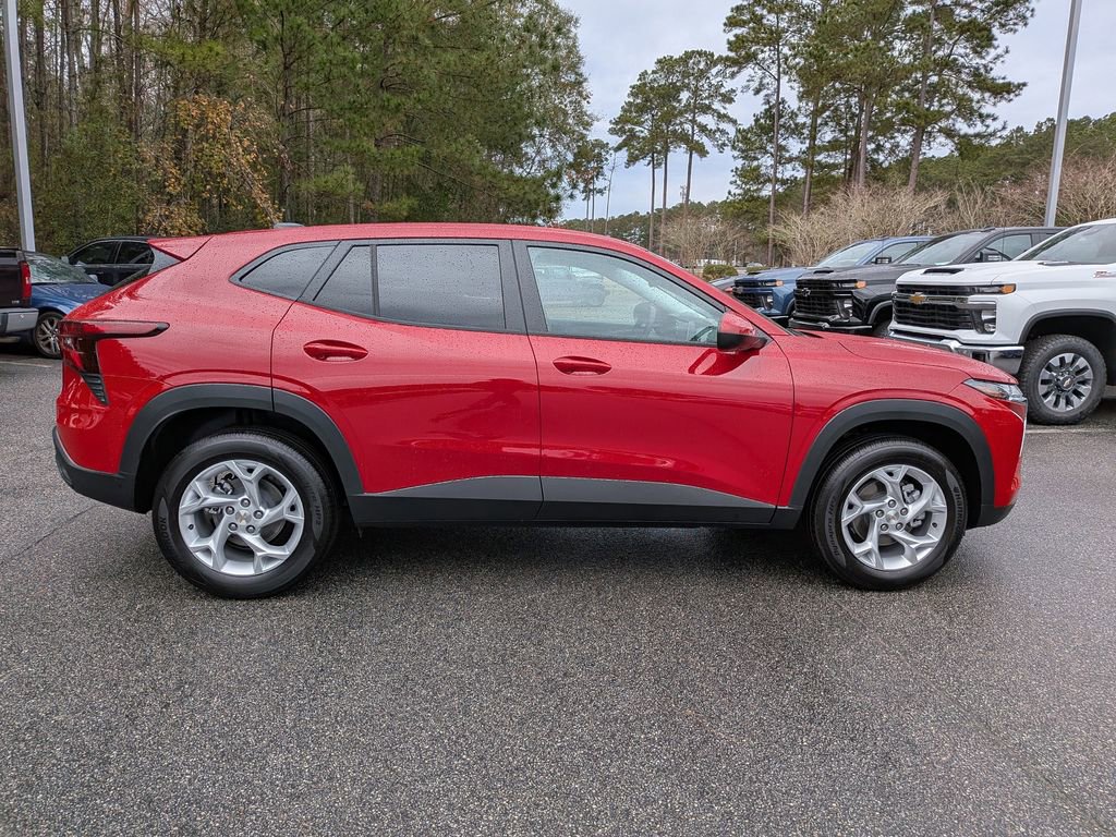 New 2026 Chevrolet Trax LS w/ LS Convenience Package image 3