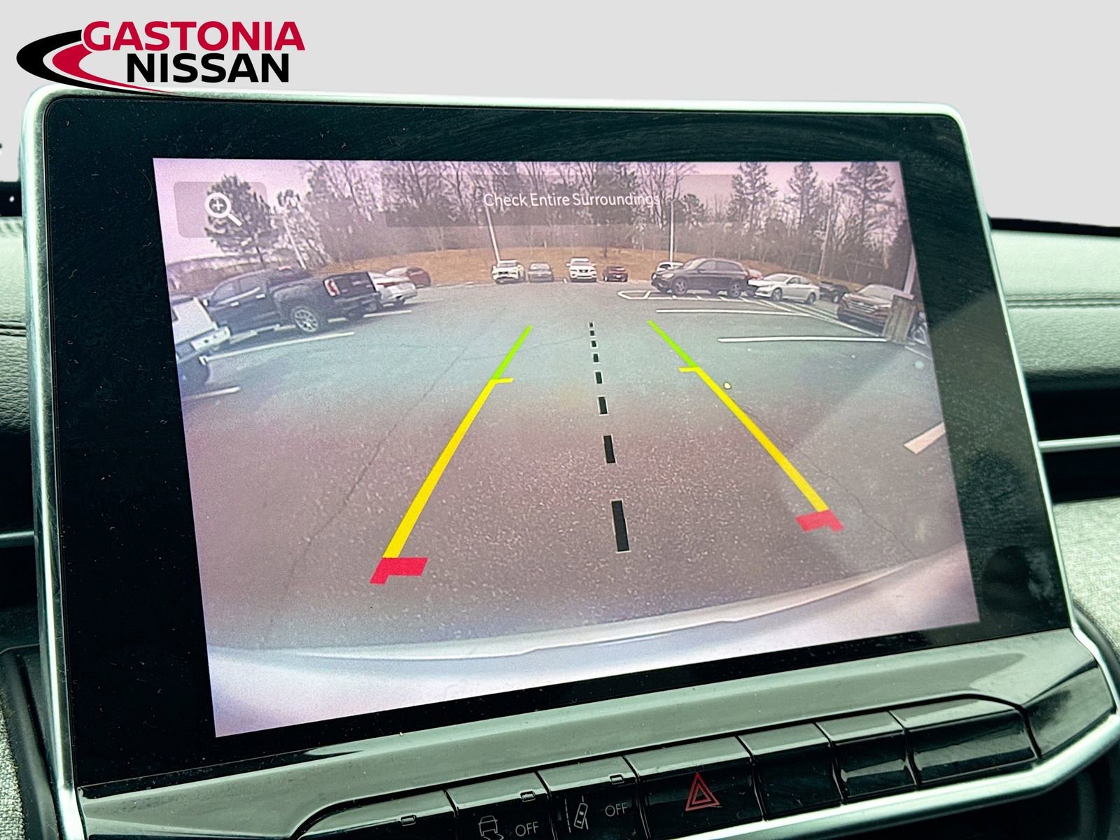 Used 2024 Jeep Compass Latitude image 17