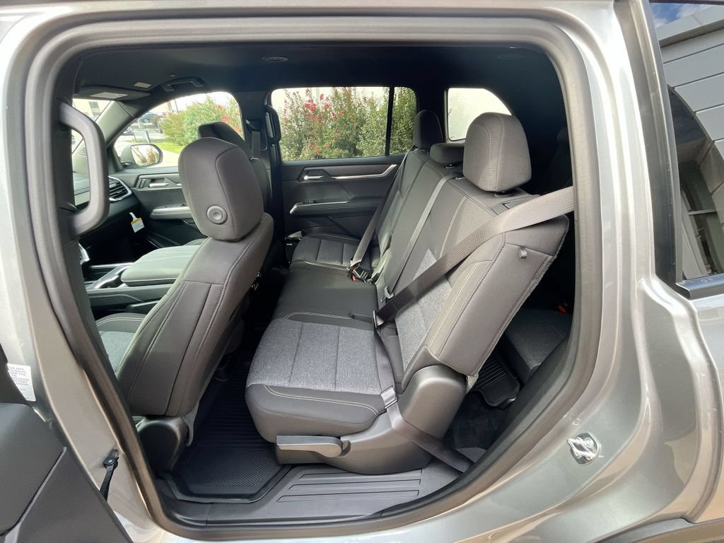New 2026 GMC Acadia Elevation w/ LPO, Floor Liner Package AWD/4WD image 31