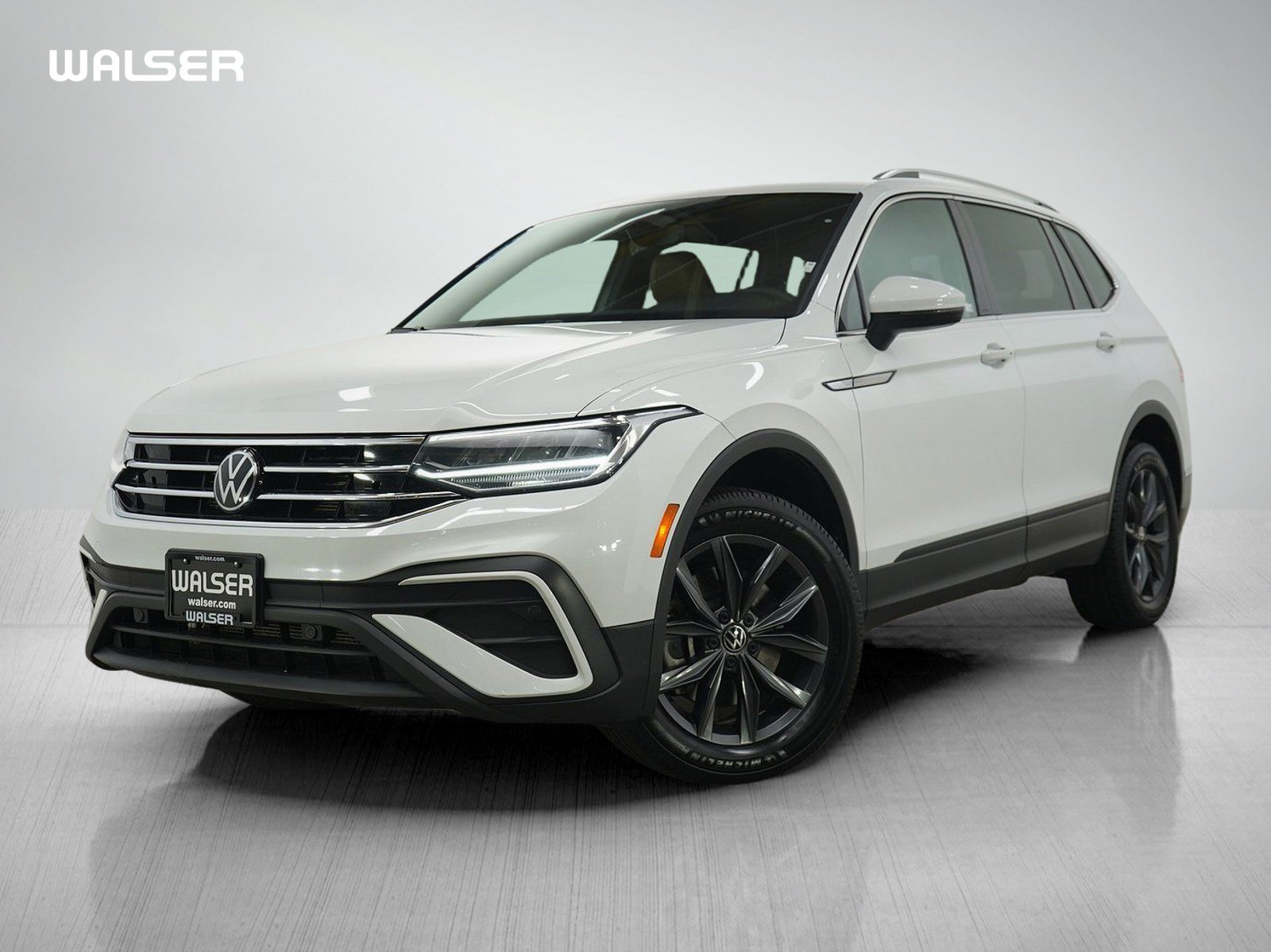 Used 2024 Volkswagen Tiguan SE