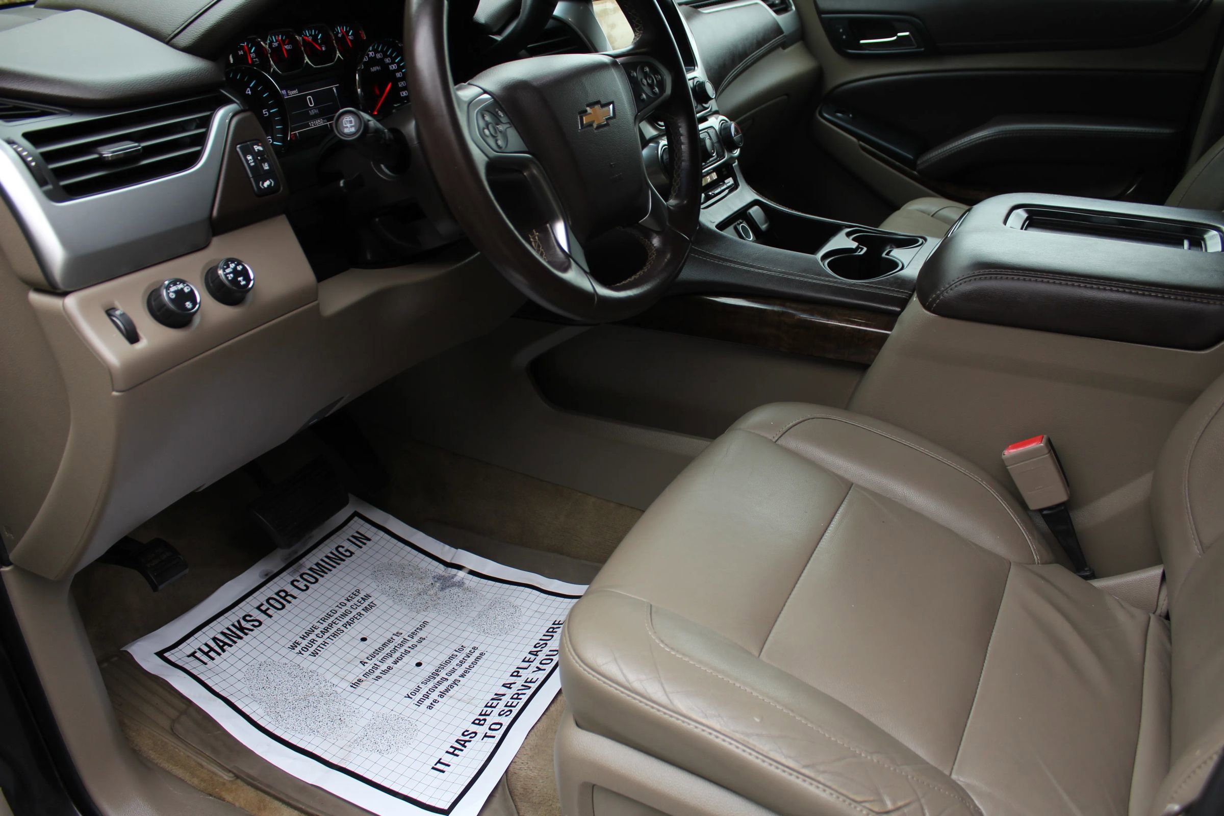 Used 2015 Chevrolet Suburban LT image 11