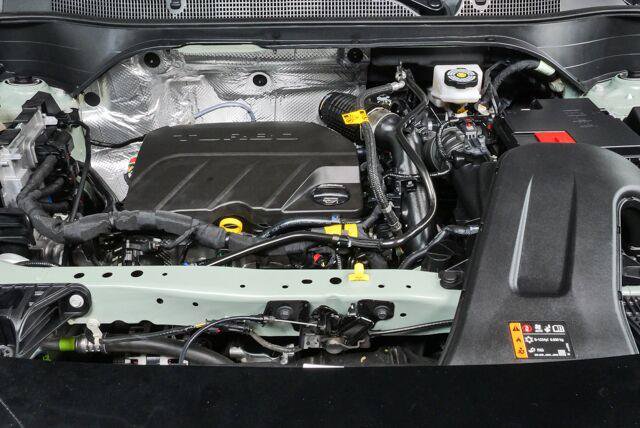 Certified 2025 Chevrolet Trax ACTIV w/ Sunroof Package FWD image 34