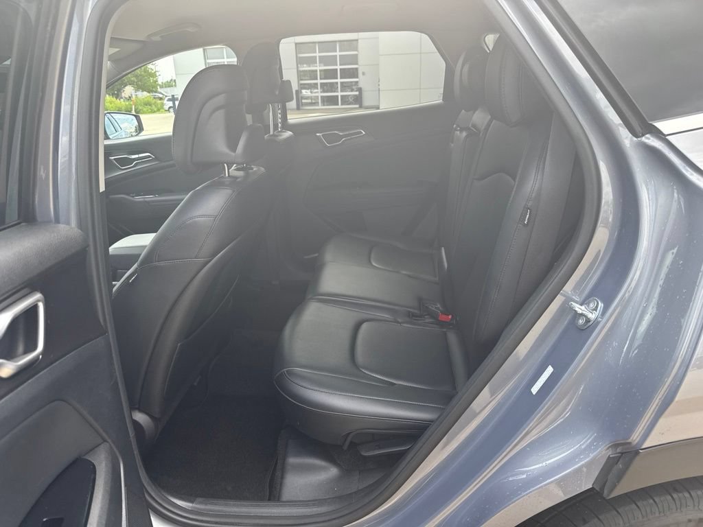 Used 2025 Kia Sportage EX FWD image 24
