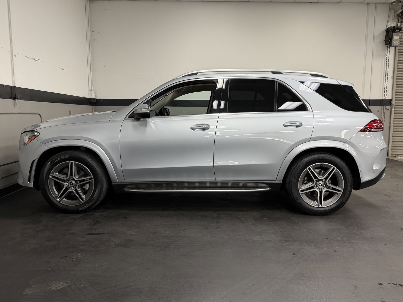 Used 2022 Mercedes-Benz GLE 350 4MATIC image 9