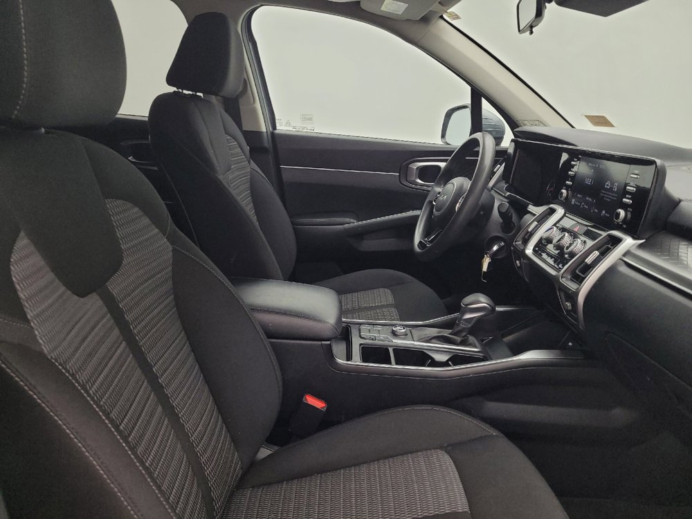 Used 2022 Kia Sorento LX FWD image 21