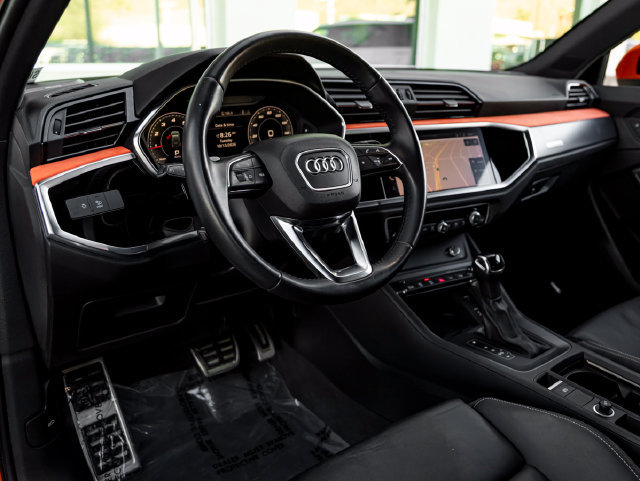 Used 2019 Audi Q3 2.0T Prestige w/ Prestige Package AWD/4WD image 18