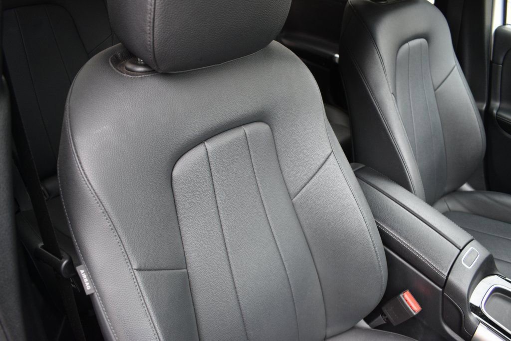 Used 2024 Mercedes-Benz GLB 250 image 23