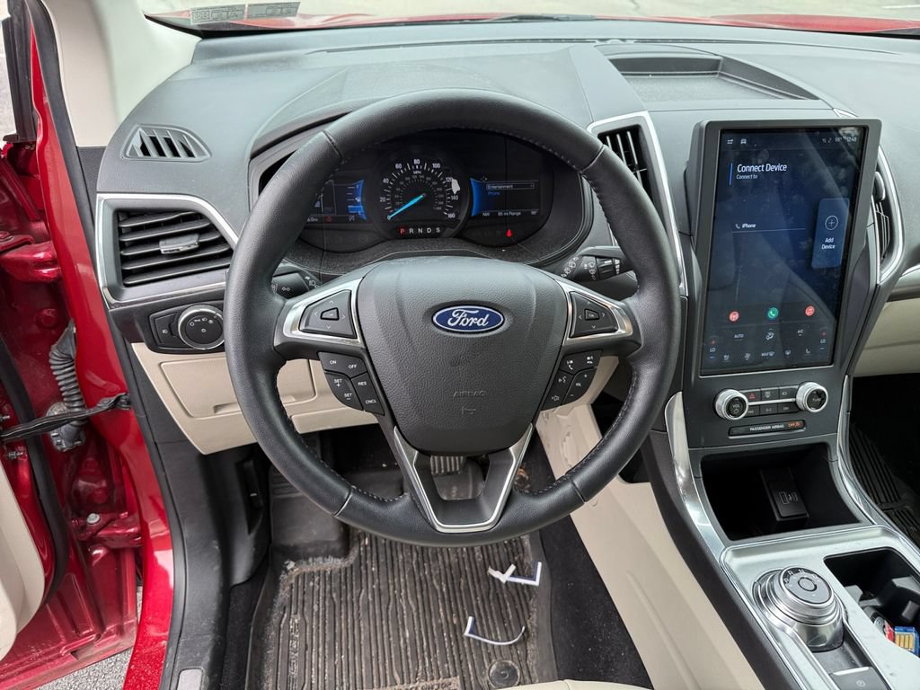 Certified 2022 Ford Edge Titanium AWD/4WD image 15