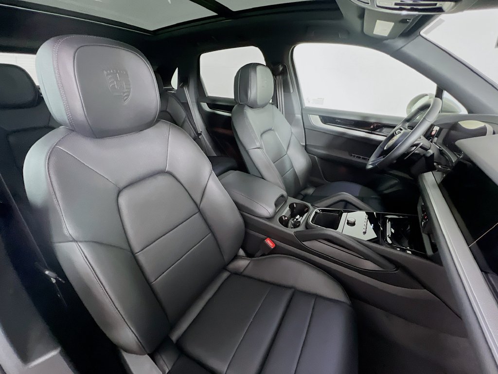 New 2026 Porsche Cayenne S AWD/4WD image 30