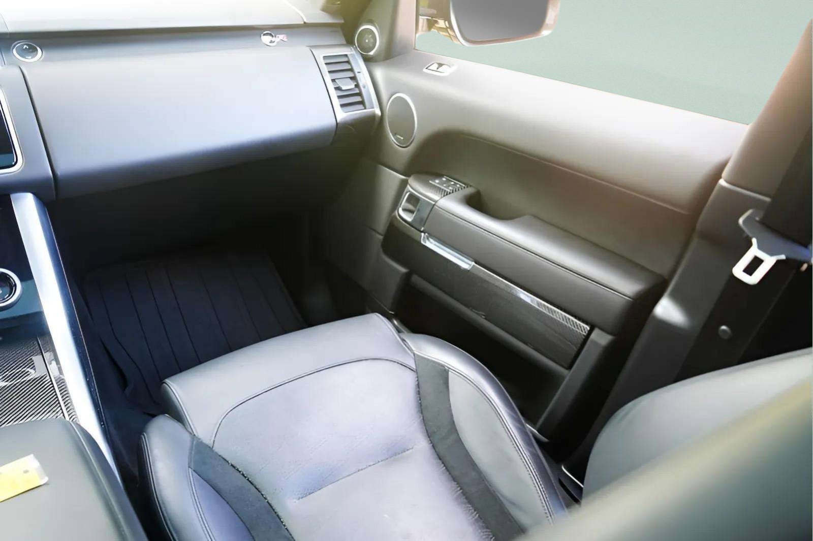 Used 2022 Land Rover Range Rover Sport SVR Carbon Edition image 51