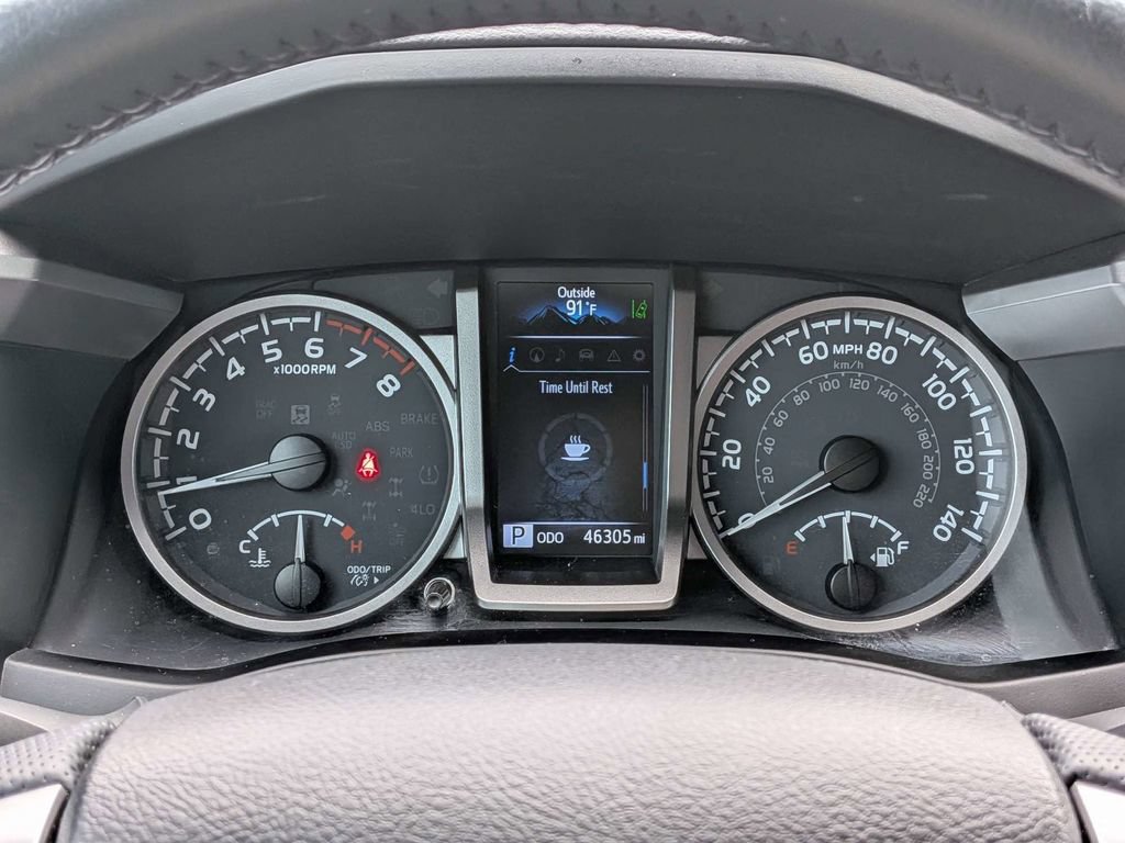 Used 2022 Toyota Tacoma Limited AWD/4WD image 38