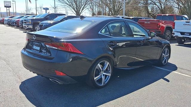 Used 2018 Lexus IS 300 AWD w/ Comfort Package image 8