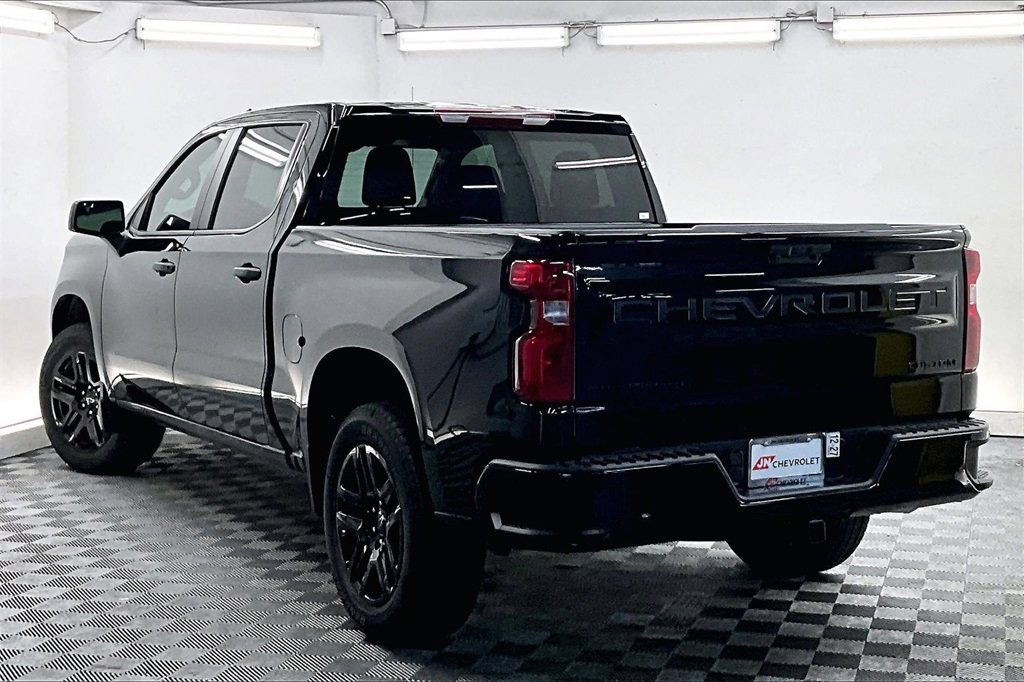New 2026 Chevrolet Silverado 1500 Custom w/ LPO, Dark Essentials Package image 2