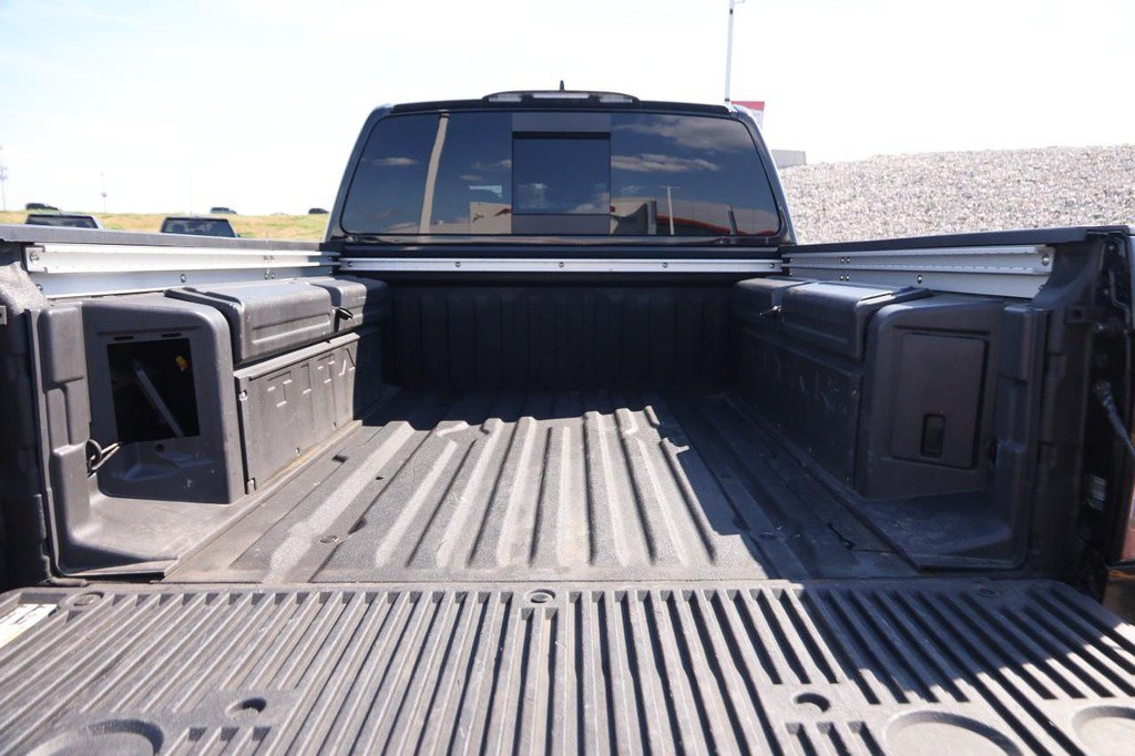 Used 2023 Nissan Titan Platinum Reserve w/ Moonroof Package AWD/4WD image 7