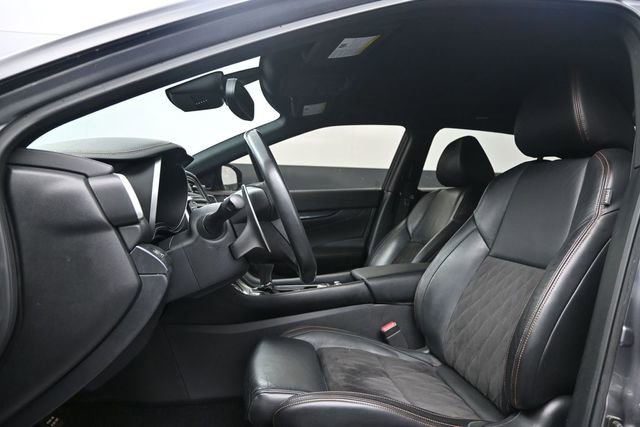 Used 2022 Nissan Maxima SR w/ Sport Mat Group FWD image 10