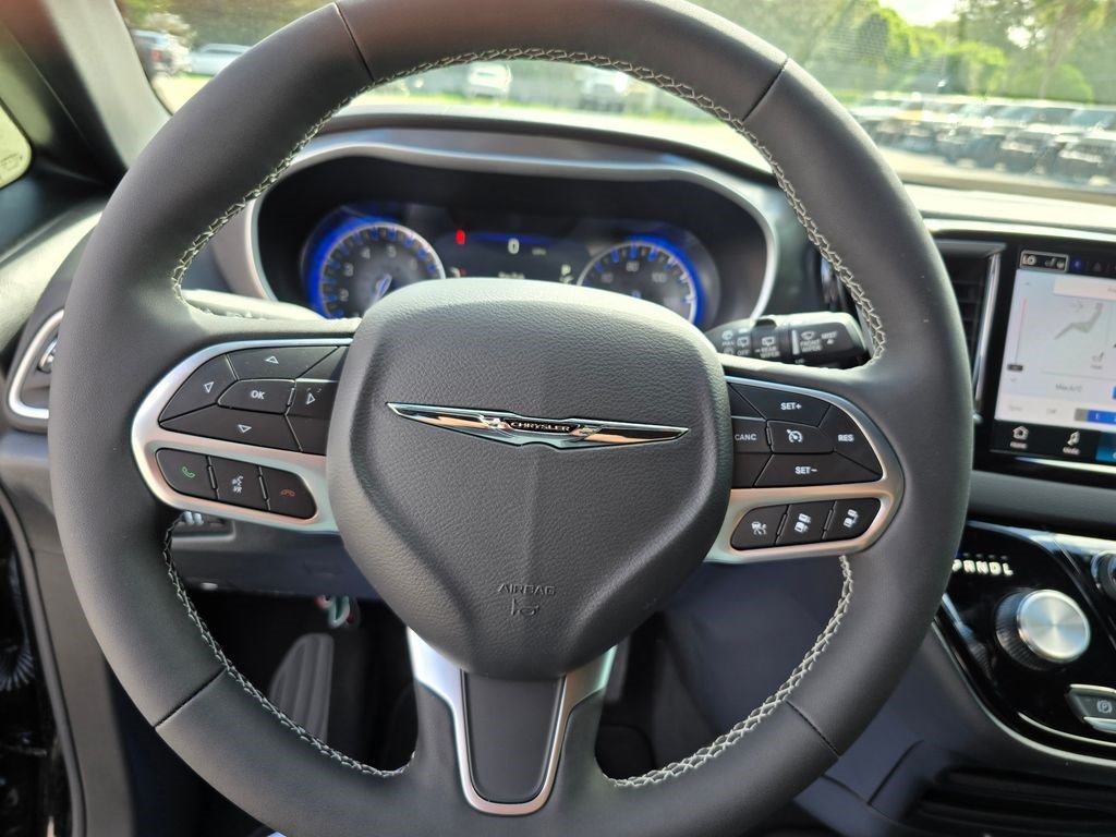 New 2026 Chrysler Voyager LX FWD image 17