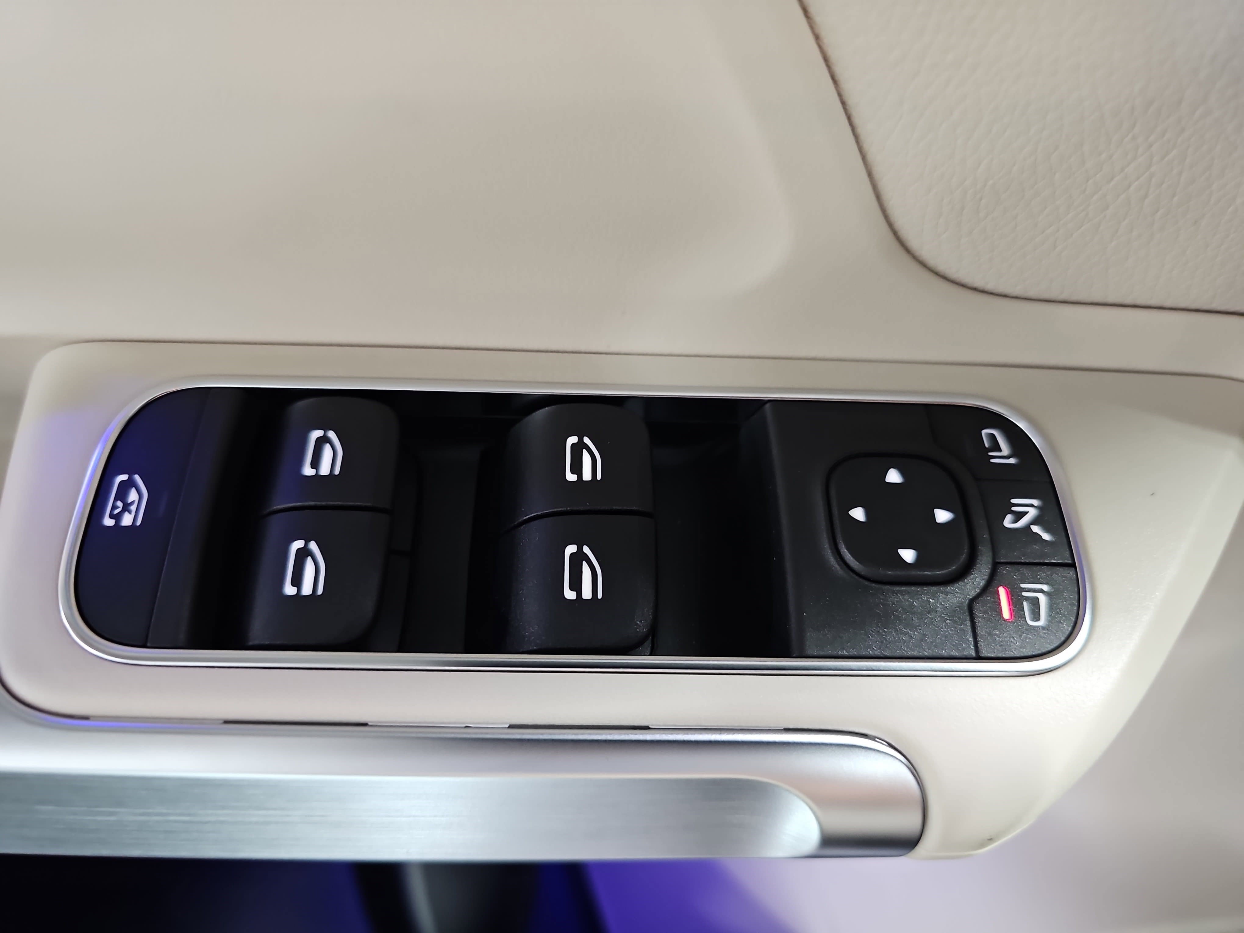 New 2026 Mercedes-Benz GLB 250 image 29