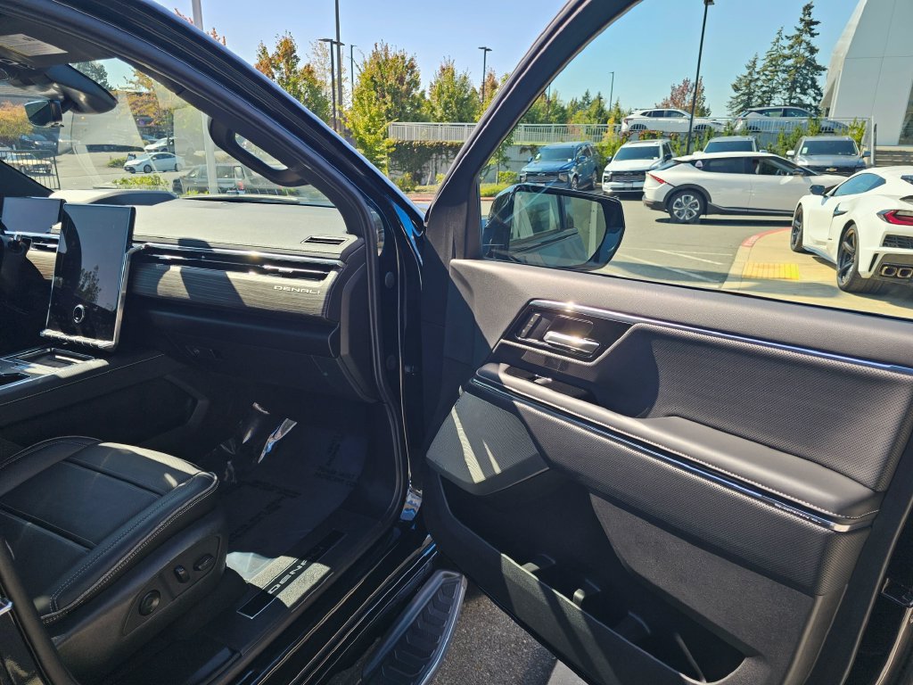 Used 2026 GMC Sierra EV Denali AWD/4WD image 12