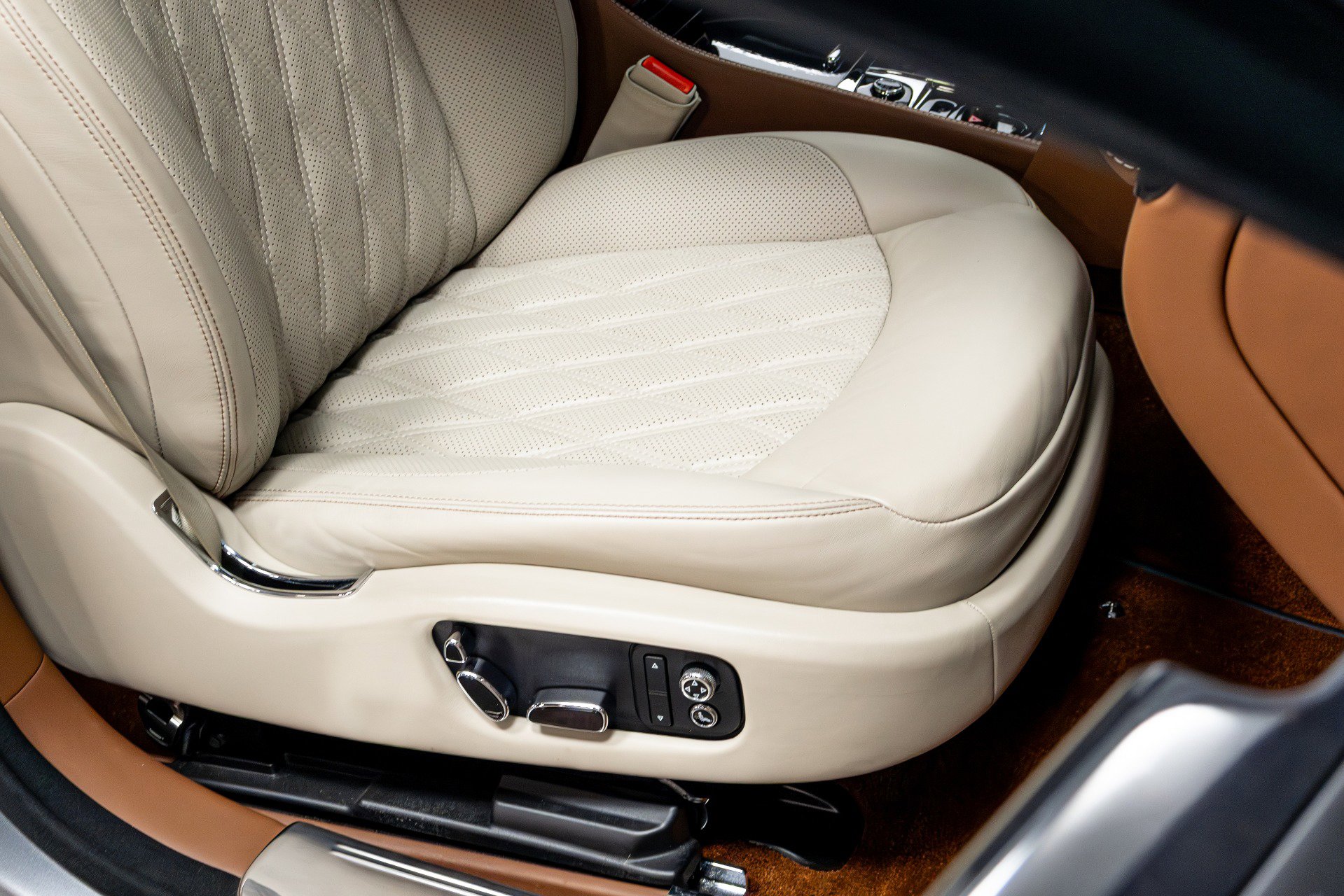 Used 2017 Bentley Mulsanne Speed image 25