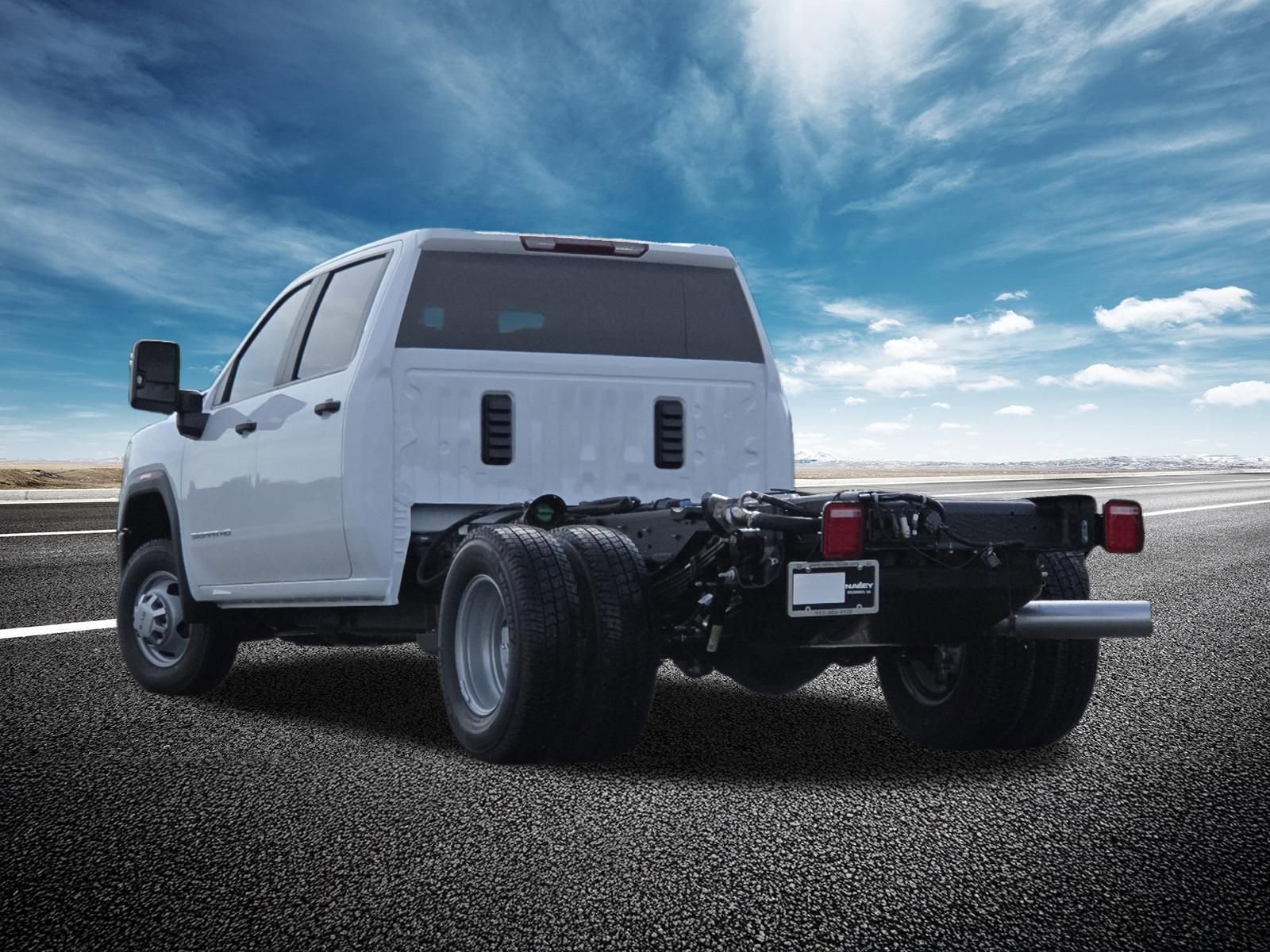 New 2026 GMC Sierra 3500 Pro w/ Convenience Package image 15