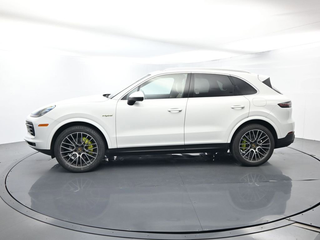 Certified 2020 Porsche Cayenne E-Hybrid image 2
