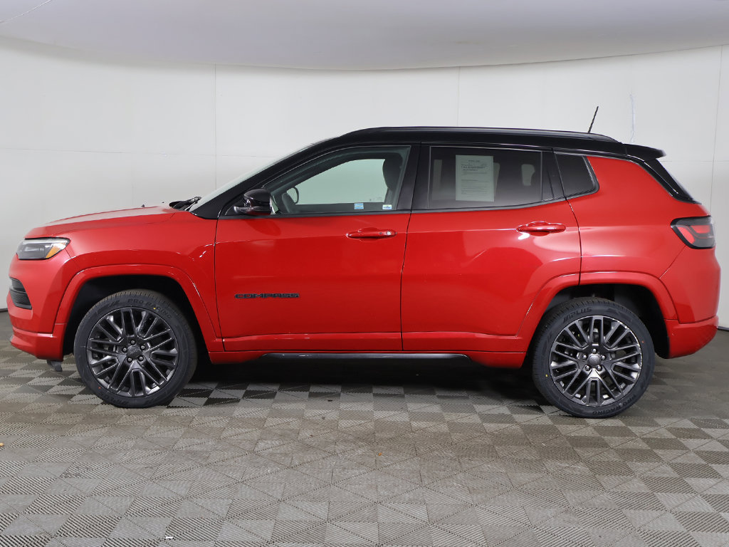 Used 2024 Jeep Compass Limited w/ High Altitude Package AWD/4WD image 21