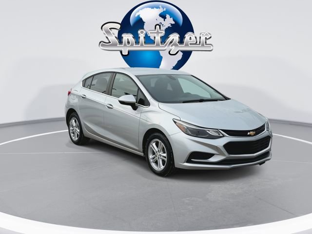 Used 2018 Chevrolet Cruze LT w/ Convenience Package image 3