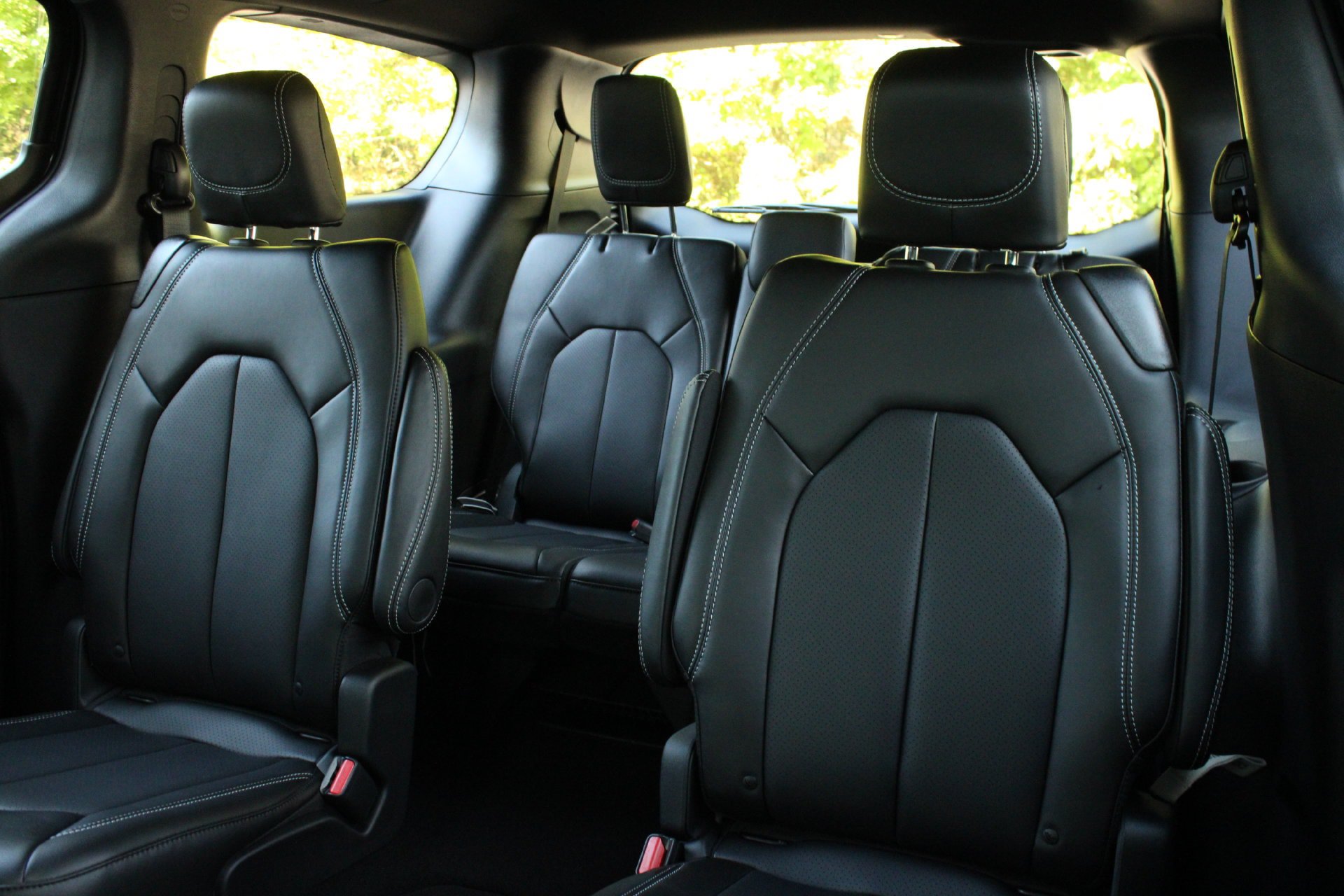 New 2027 Chrysler Pacifica LX FWD image 17