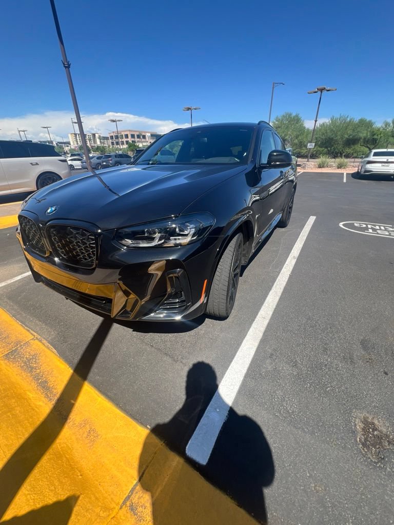 Certified 2024 BMW X4 xDrive30i w/ M Sport Package AWD/4WD image 2