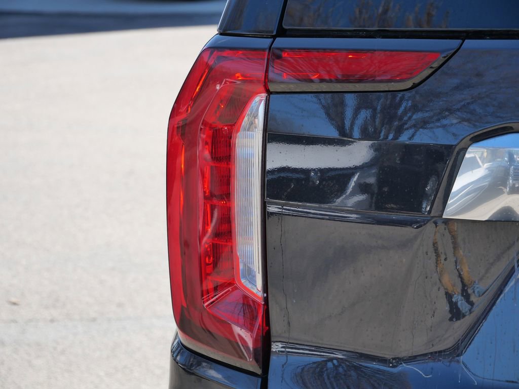 Used 2023 GMC Yukon Denali w/ Max Trailering Package AWD/4WD image 9