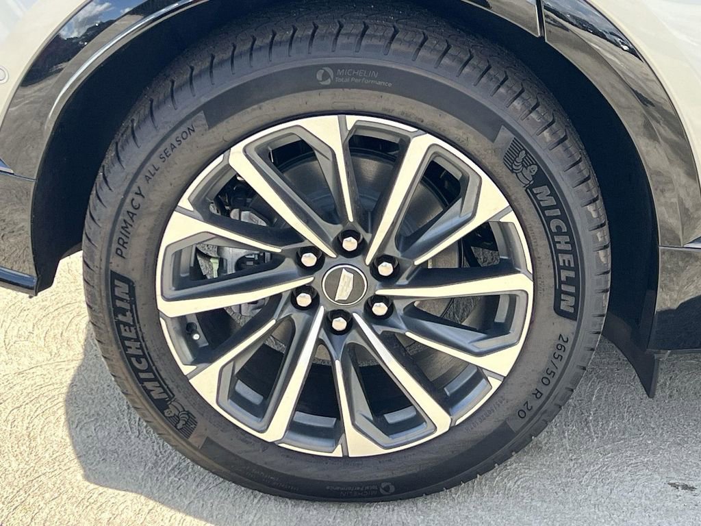 New 2025 Cadillac Lyriq Sport image 35