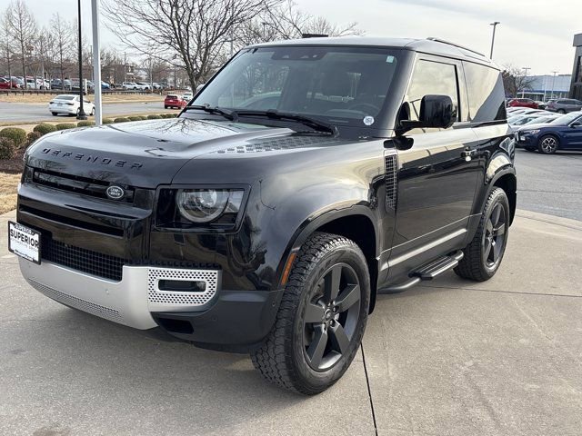 Used 2024 Land Rover Defender 90 S image 10