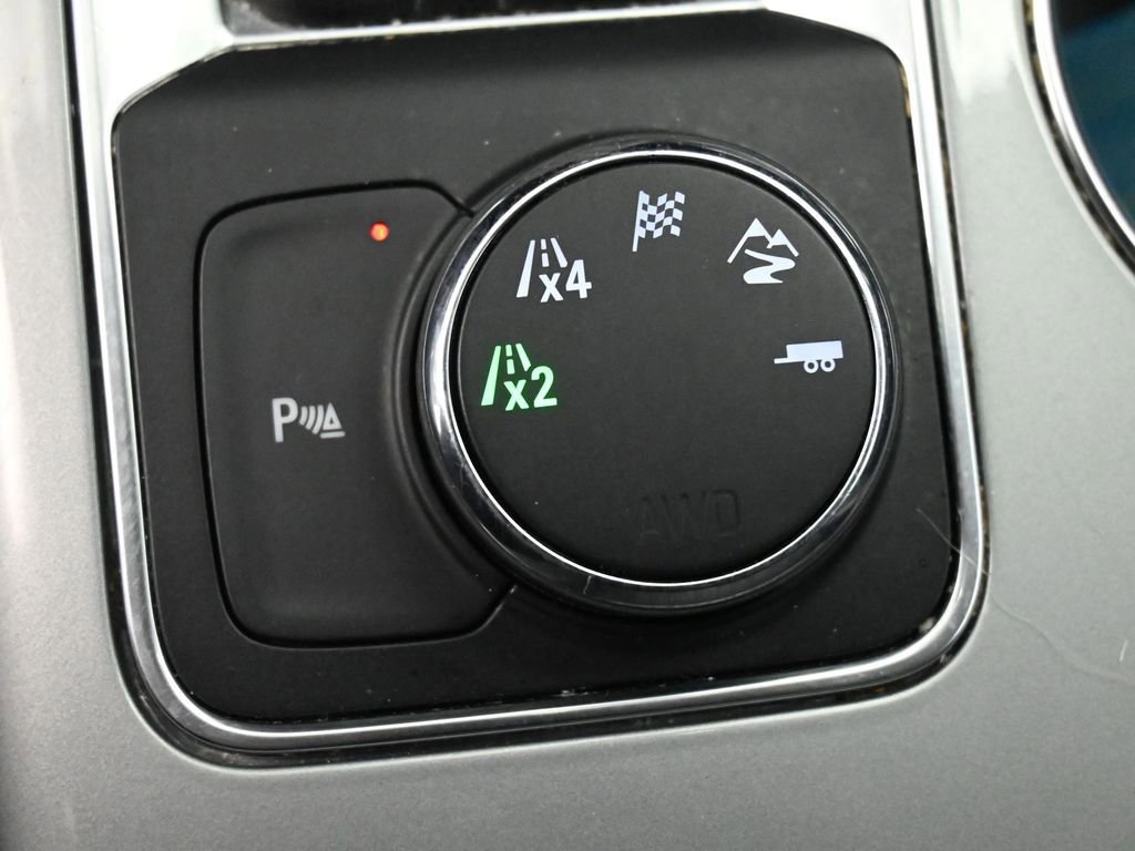 Used 2020 Chevrolet Blazer LT image 29